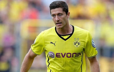 HLV Wenger tiết lộ bí mật về HĐ Lewandowski đến Bayern