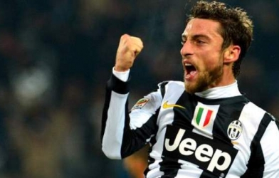 Video bóng đá: Siêu phẩm sút xa của Marchisio