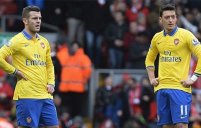 Arsenal tức giận vì Fulham định hoãn trận đấu với Liverpool