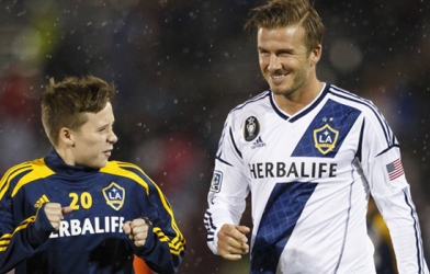 Beckham muốn chiêu mộ con trai về Miami