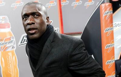 Clarence Seedorf vẫn nói cứng dù bại trận