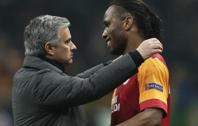 Didier Drogba: Nghe Jose đi Hazard!