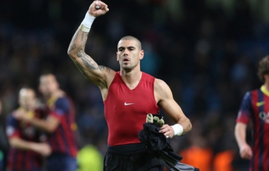 Nóng: Liverpool dẫn đầu trong cuộc đua giành Valdes