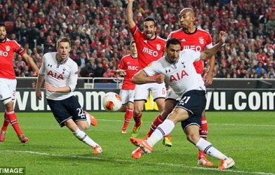 Benfica 2-2 Tottenham: Hiệp hai kịch tính