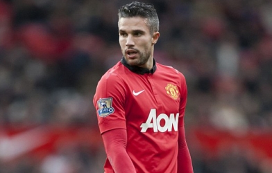 Robin van Persie mang tin xấu đến cho Man Utd