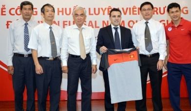 Chủ tịch VFF đặt niềm tin vào tân HLV trưởng futsal Việt Nam