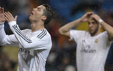 Ronaldo bị 'người nhà' la ó dữ dội vì quá ích kỷ