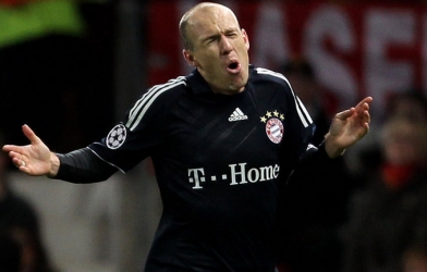 Robben coi thường MU trước thềm tứ kết