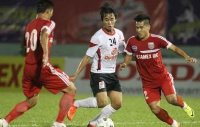 B.Bình Dương vs Đồng Tâm Long An: Cơ hội thăng tiến, 17h00 ngày 06/04