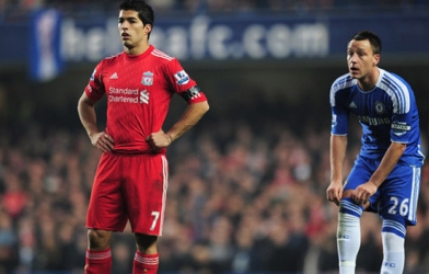 Liverpool sẽ gặp nhiều áp lực hơn Chelsea và Man City