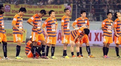 VFF ra quyết định đình chỉ thi đấu nhóm cầu thủ bán độ Ninh Bình