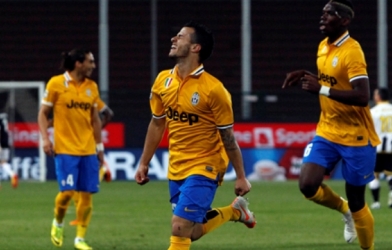 Video bàn thắng: Udinese 0-2 Juventus (VĐQG Italia 2013/14)