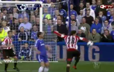 Video bóng đá: Chelsea bị mất oan một quả pen