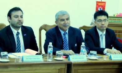 Các quan chức của FIFA và AFC làm việc với VFF về vấn đề tiêu của V.NB