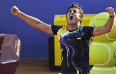 Almagro gây shock đánh bại Nadal tại Barcelona