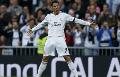 Video bóng đá: 2 siêu phẩm sút xa của CR7 vào lưới Osasuna