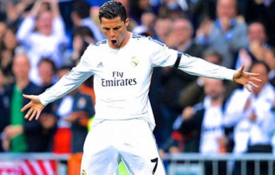 Ronaldo ghi 13 bàn trong 11 trận sau án treo giò