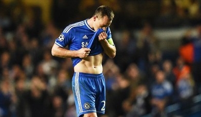 VIDEO Terry mắt đỏ hoe, đau đớn nhận thất bại