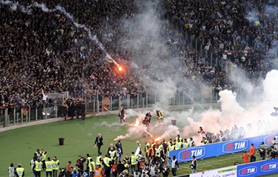 Napoli bị phạt sau vụ bắn nhau tại Coppa Italy