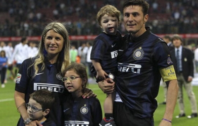 Inter Milan 4-1 S.S. Lazio: Món quà chia tay ý nghĩa Zanetti tặng khán giả nhà