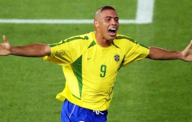 Danh thủ World Cup: Ronaldo - người ngoài hành tinh vĩ đại