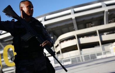 Khuyến cáo tại World Cup 2014: Không phản ứng, la hét... khi bị cướp