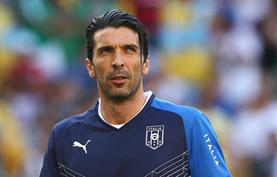 Buffon bảo vệ quyết định của Prandelli