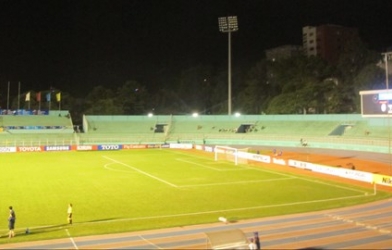 Sân Thống Nhất lại xảy ra sự cố trong trận Hàn Quốc 4-0 Thái Lan