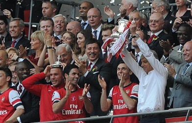 Arsene Wenger nói gì khi giành danh hiệu đầu tiên sau 9 năm?