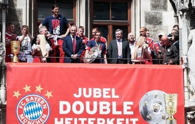 Bayern Munich tổ chức lễ ăn mừng hoành tráng