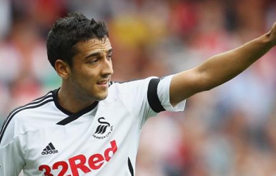 Có Neil Taylor, Southampton sẽ bán Luke Shaw cho Man Utd