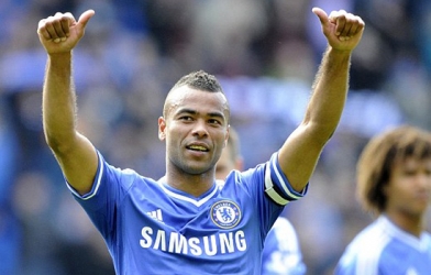 Ashley Cole chính thức nói lời chia tay Chelsea