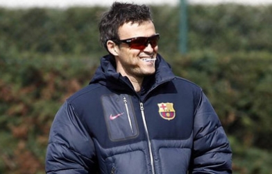 Tân HLV Luis Enrique nắn gân các cầu thủ Barcelona
