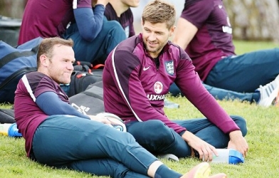 Tuyển Anh đón tin vui từ Rooney và Phil Jones