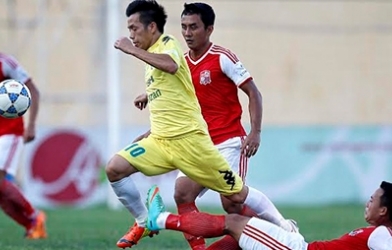 Đánh bại Đồng Nai, Hà Nội T&T áp sát ngôi đầu BXH