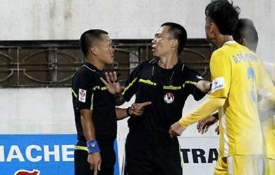 Trọng tài Võ Minh Trí không “cướp” bàn thắng của SLNA