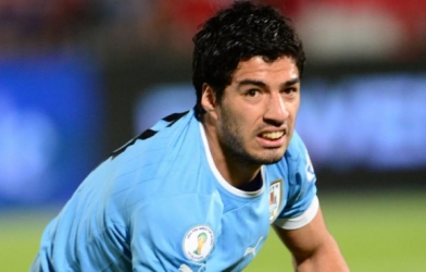 Uruguay chốt ĐH: Suarez ôm chấn thương đến Brazil