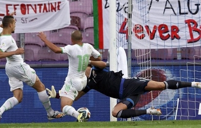 Video bàn thắng: Algeria 2-1 Romania (Giao hữu quốc tế)