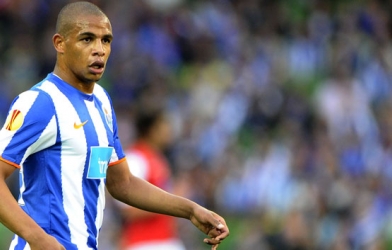 Man City chuẩn bị chào đón bản hợp đồng đầu tiên