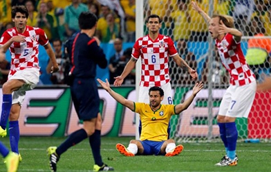 Dejan Lovren: Tốt nhất là nên trao cúp cho Brazil ngay lập tức