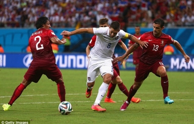 Người Bồ bi quan về cơ hội đi tiếp tại World Cup 2014