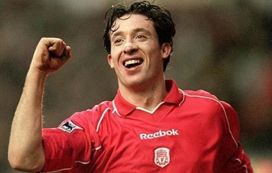 Robbie Fowler: 'Suarez làm ô uế tên tuổi Liverpool'