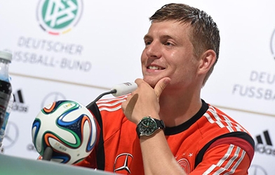 Toni Kroos chưa hề đồng ý tới Real Madrid