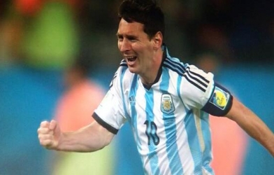 Khoảnh khắc Messi gần khóc trong trận thắng Hà Lan