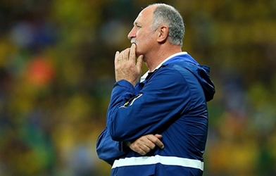 Scolari từ chức, Brazil có thể thuê thầy ngoại