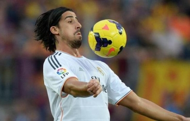 Real chấp thuận bán Khedira cho Arsenal