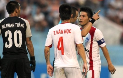 Lăng mạ trọng tài, cầu thủ Hải Phòng đối diện án phạt nặng