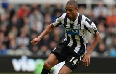Thương vụ Loic Remy của Liverpool đổ vỡ vào phút chót