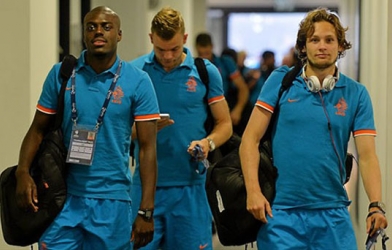 Man Utd lần lượt bỏ qua học trò cũ của Van Gaal ở ĐT Hà Lan