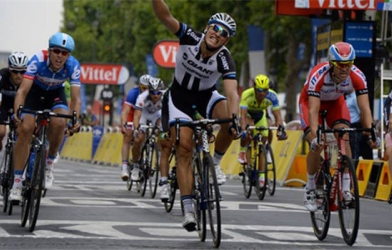 Video Tour de France 2014 Highlights: Chặng 21 - Évry đi Paris Champs-Élysées